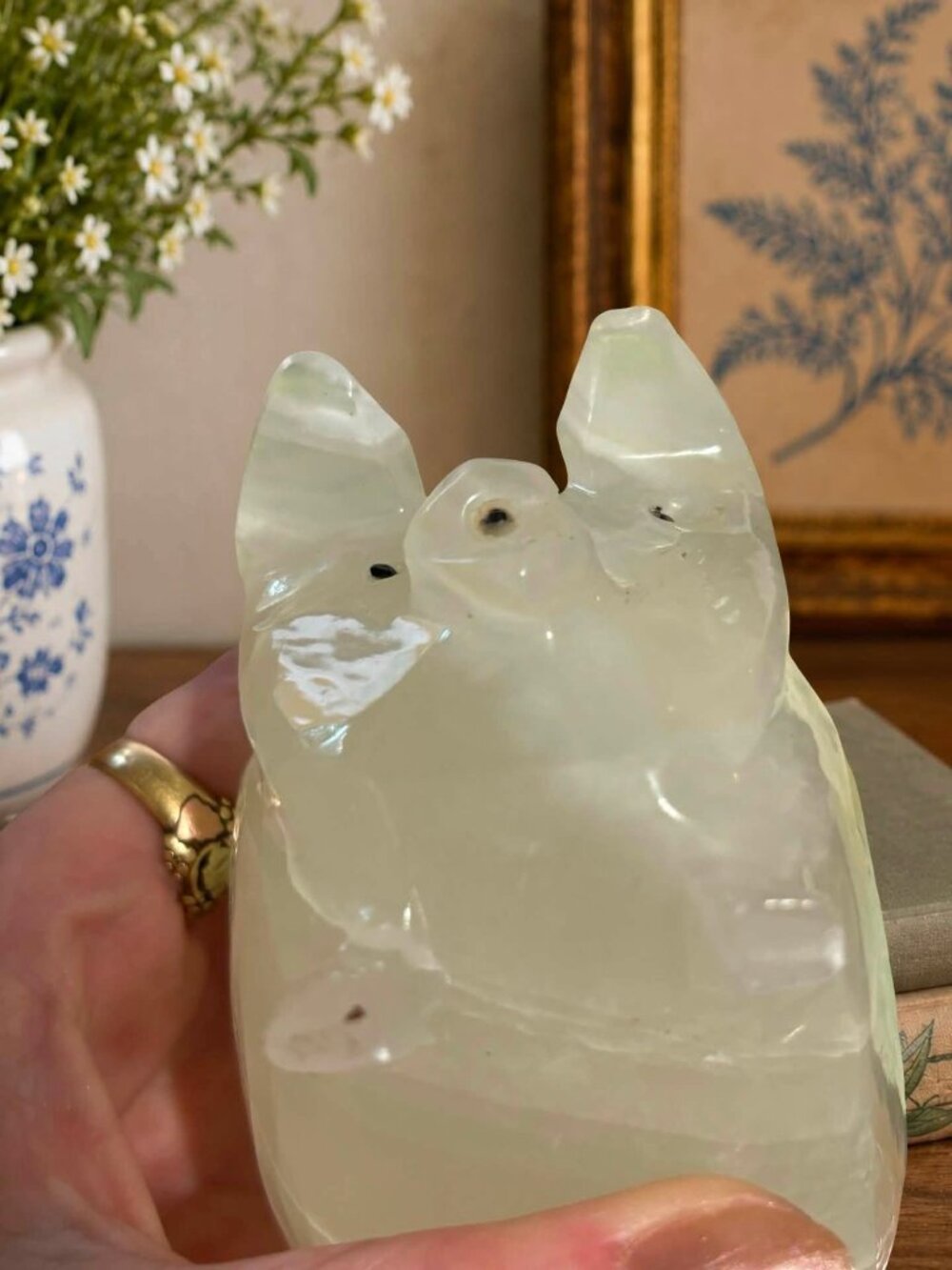 Vintage Carved Onyx Pig Figurine | Translucent Stone Animal Sculpture - Picture 2 of 7